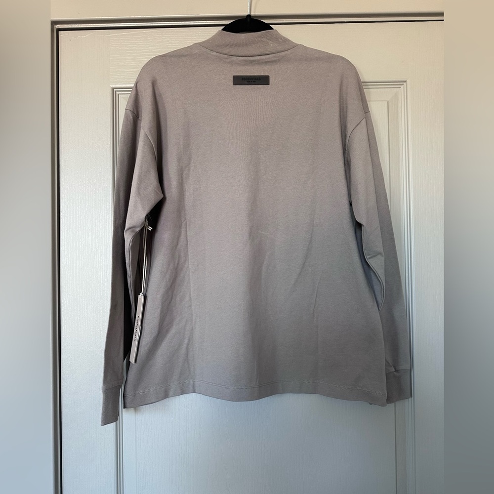 Fear of God Essentials Desert Taupe Logo Long Sleeve Tee NWT XXS - Picture 6 of 10